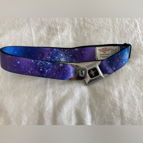 Buckle-Down Belt Ford Mustang Emblem NWOT - Picture 2 of 8